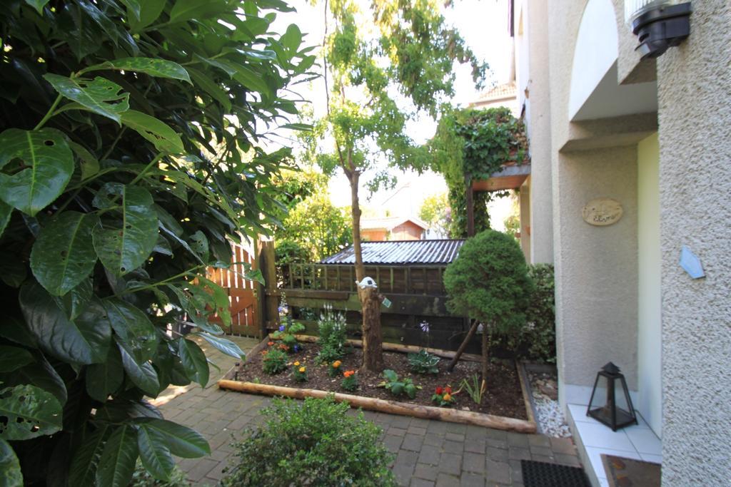 B&B Am See Koeln - Privatzimmer 객실 사진
