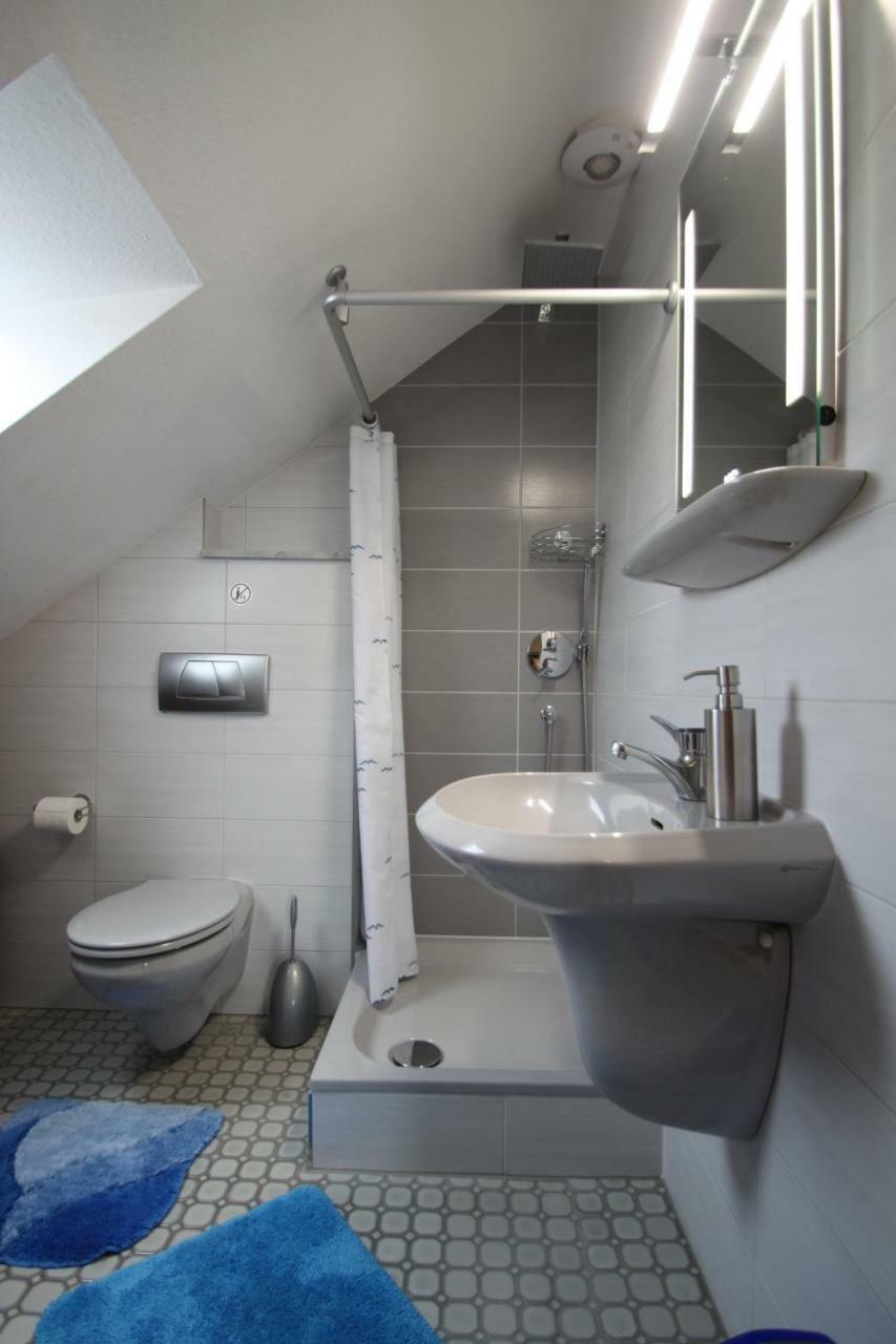 B&B Am See Koeln - Privatzimmer 외부 사진