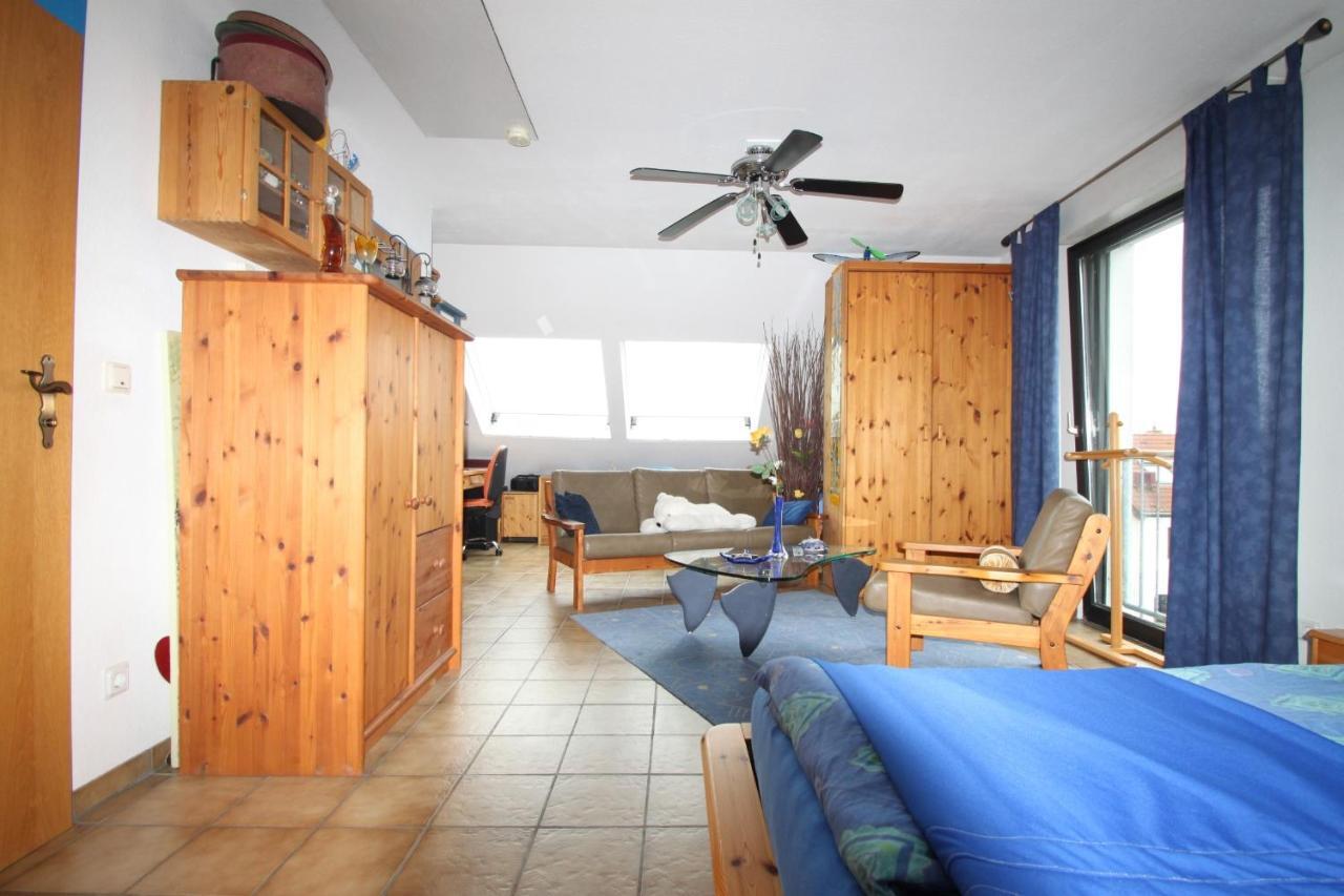 B&B Am See Koeln - Privatzimmer 객실 사진